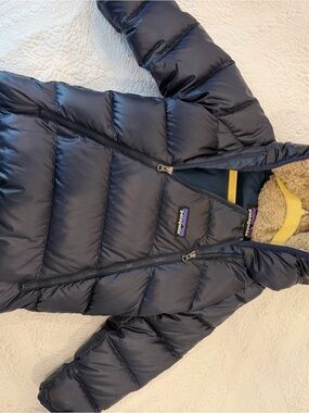 Patagonia Kids Navy Blue baby bunting - like new